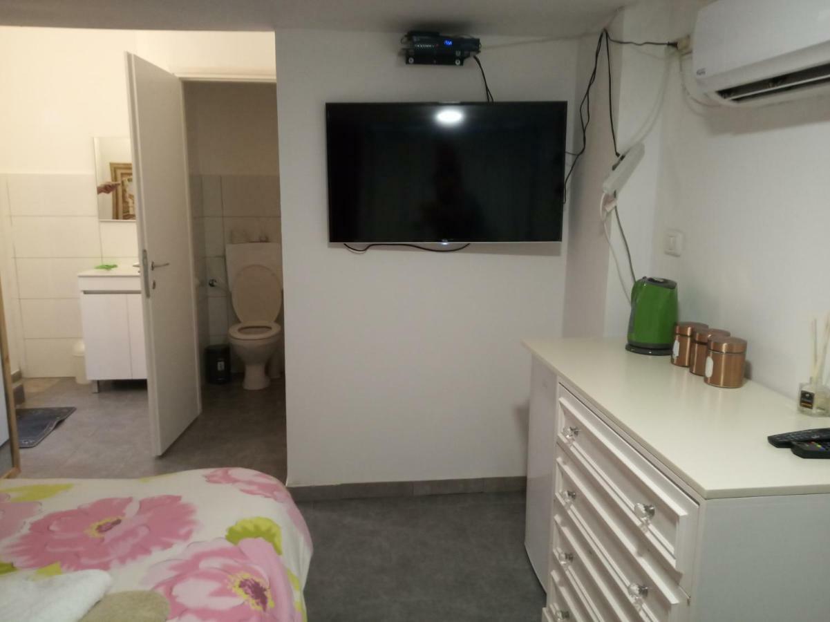 Hostel Sapir (adults Only)